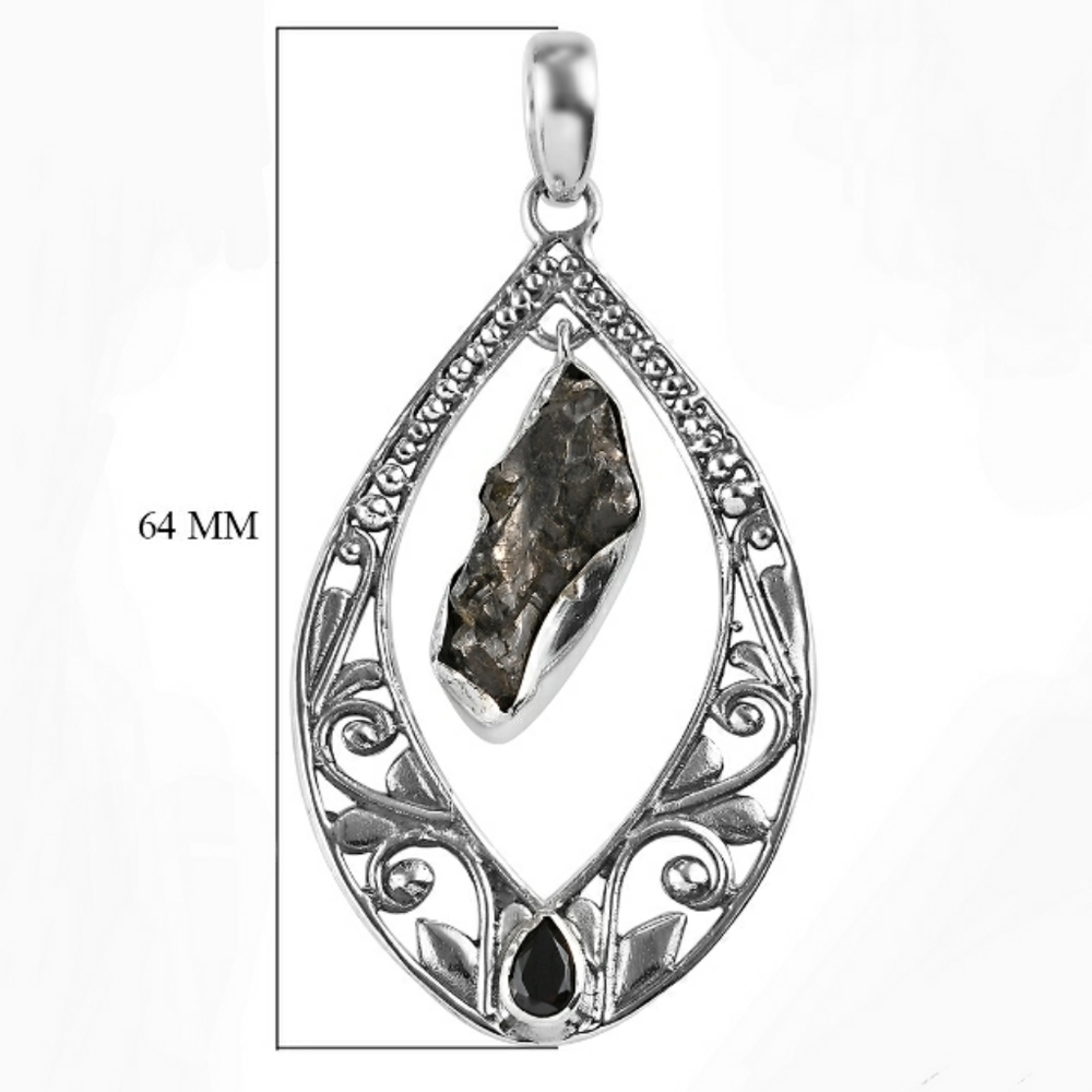 UNISEX STERLING SILVER BLACK SPINEL PENDANT - Picture 1 of 3